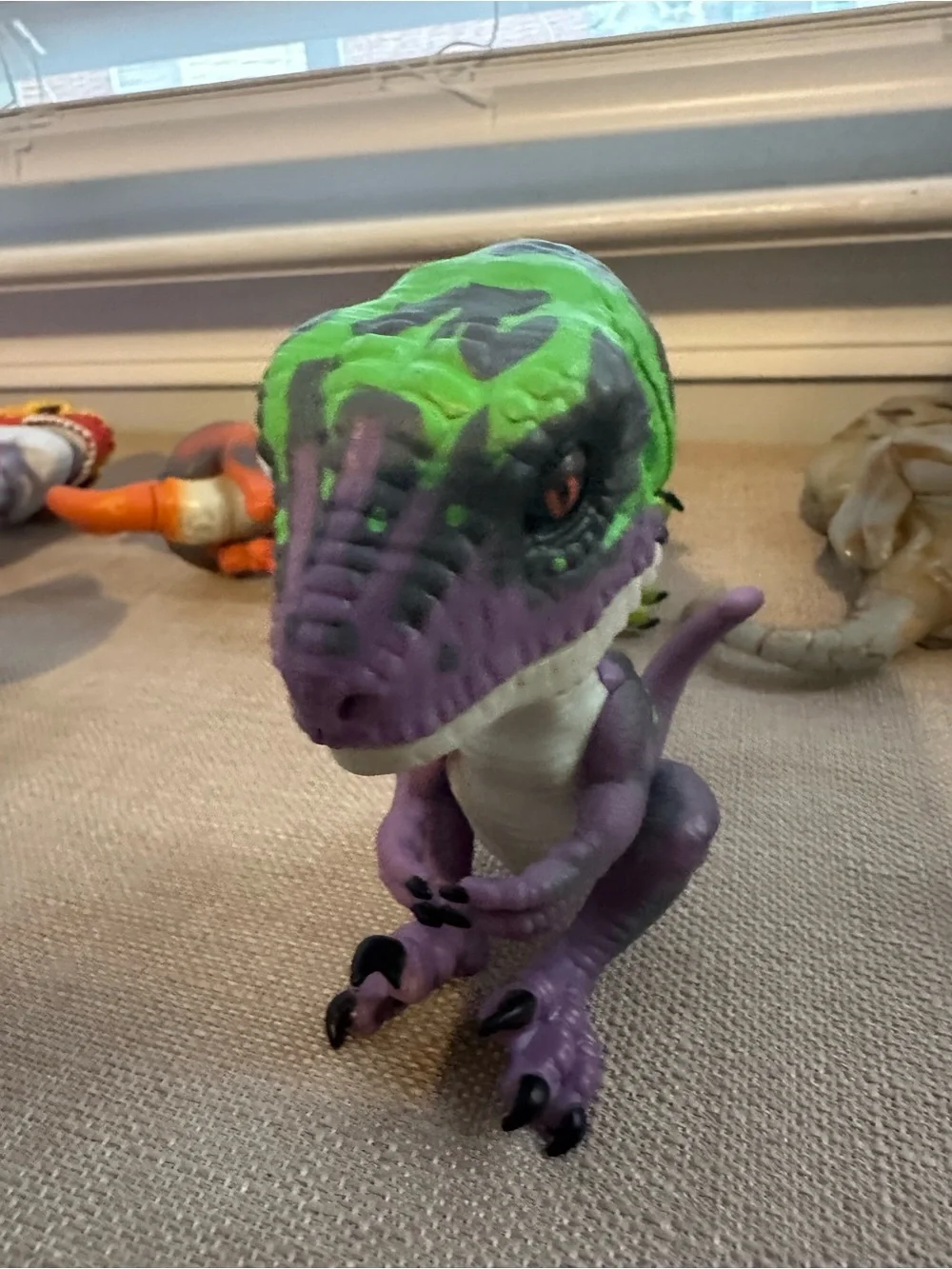 Lot of 7 WowWee Fingerlings Untamed Raptor Dinosaurs Sounds Chomping EUC - Picture 3 of 10
